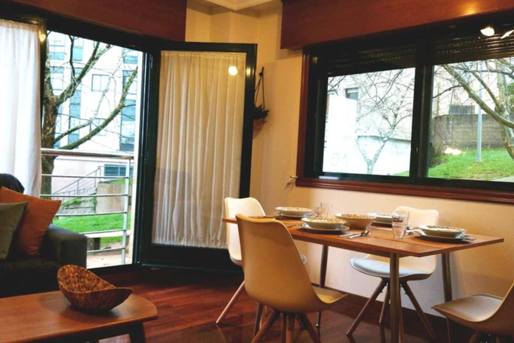 Apartamento Completo Con Parking Privado Y Wifi En San Roque Vigo Kültér fotó