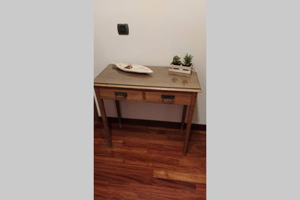 Apartamento Completo Con Parking Privado Y Wifi En San Roque Vigo Kültér fotó