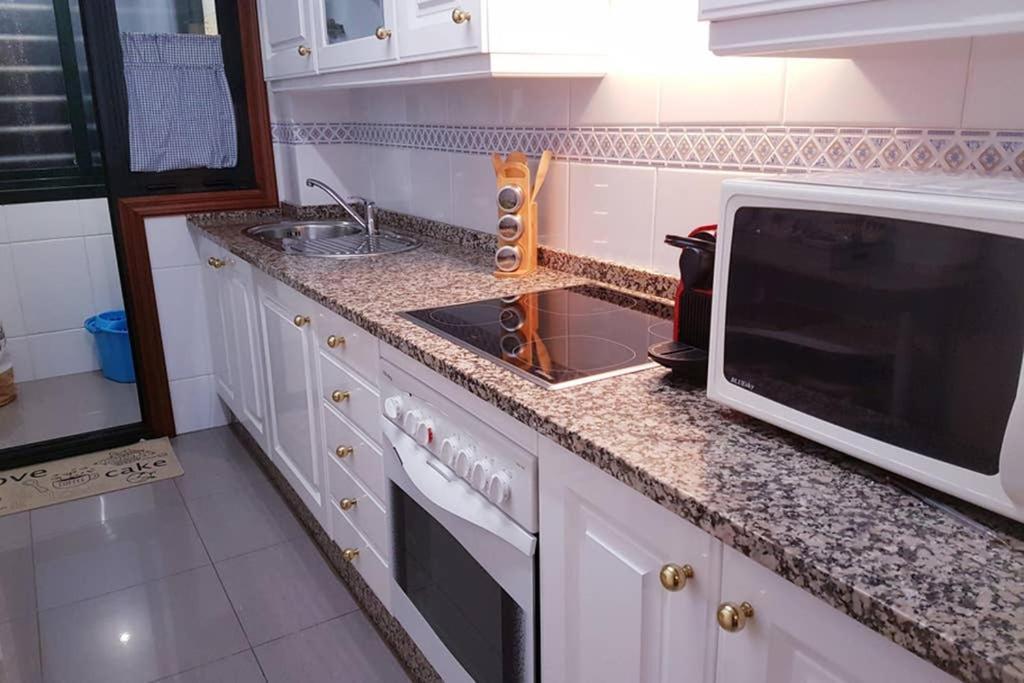 Apartamento Completo Con Parking Privado Y Wifi En San Roque Vigo Kültér fotó
