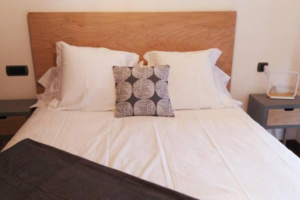 Apartamento Completo Con Parking Privado Y Wifi En San Roque Vigo Kültér fotó